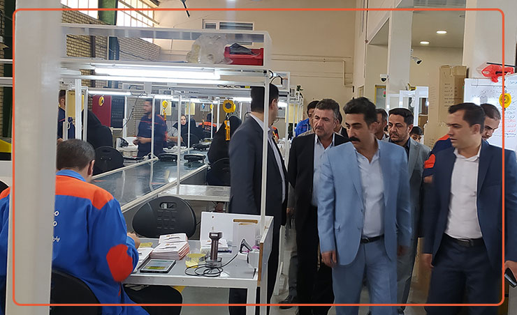 بازدید شورای شهر سنندج از کارخانه پیشرو سورین فنآور فرتاک بازدید شورای شهر سنندج از کارخانه پیشرو سورین فنآور فرتاک